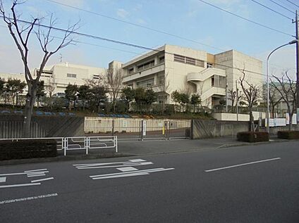 横浜市立鴨志田緑小学校 480ｍ