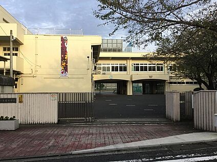 横浜市立本宿中学校 650ｍ