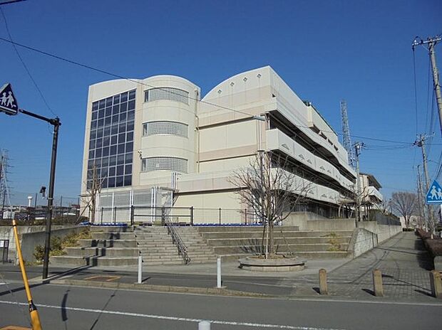 横浜市立東山田小学校（約340m）