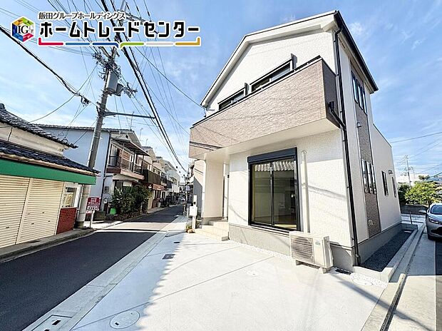 【外観写真】
南海高野線「初芝」駅徒歩６分の立地は、「南海難波」まで約25分♪都心へのアクセス良好♪