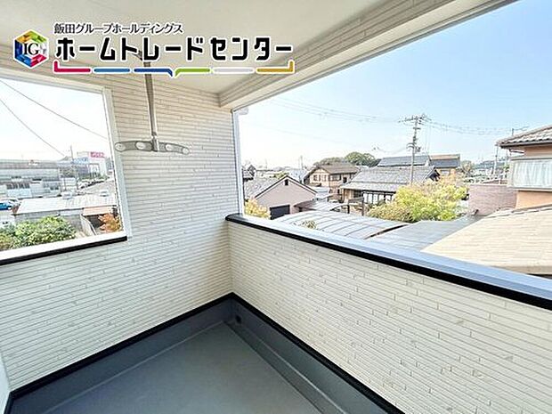 【住戸からの眺望写真】バルコニーからの眺め☆開放的な眺望が魅力なお住まいはリラックスした毎日を実現してくれるでしょう。