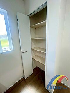 独立三面鏡洗面台(2号棟)