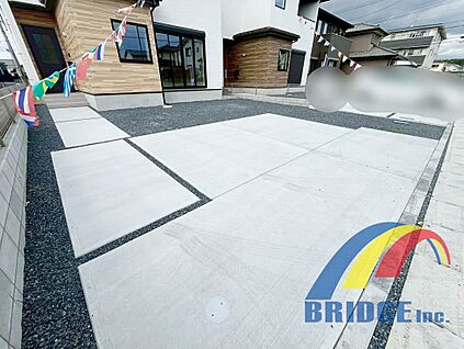 駐車スペース　同社同等施工例写真