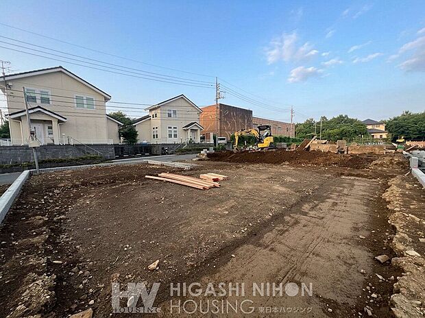 全12棟で形成される美しい街並み。今回販売の6棟から、お好みの住まいをお選びいただけます。