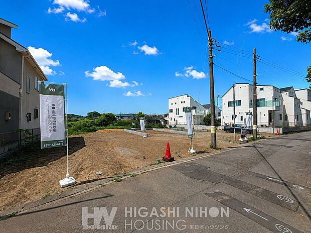 穏やかな時間が流れる閑静な住宅街。街並みや空気感、周辺環境の魅力は、ぜひ現地で直接ご体感ください。日常に寄り添う心地よい暮らしがここにあります。