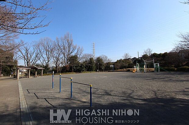 あかね台鍛治谷公園(約350m)