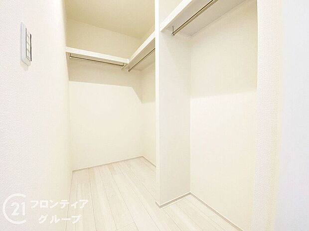 【収納】充実した収納スペースなので、お子様が大きくなって、荷物が増えてもたっぷり収納しておけますね