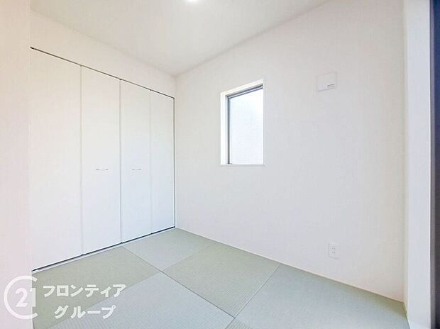 【子供部屋】新しいい草香る畳スペースは、使い方色々!客室やお布団で寝るときにぴったりの空間ですね。