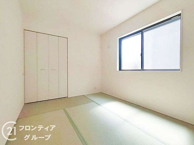 い草香る畳スペースは、使い方色々!客室やお布団で寝るときにぴったりの空間ですね。