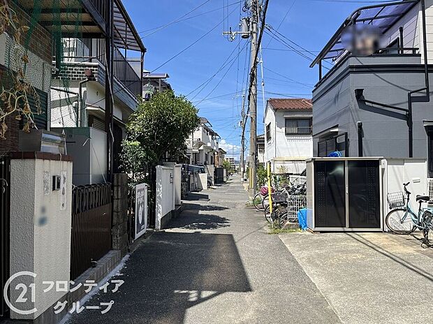 【前面道路含む外観】現地写真更新!現地ご案内とともに住宅ローンのご相談も承ります!実際の道路幅や雰囲気は、ぜひ一緒に現地で確認いたしましょう