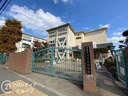 川西市立川西南中学校 1700m