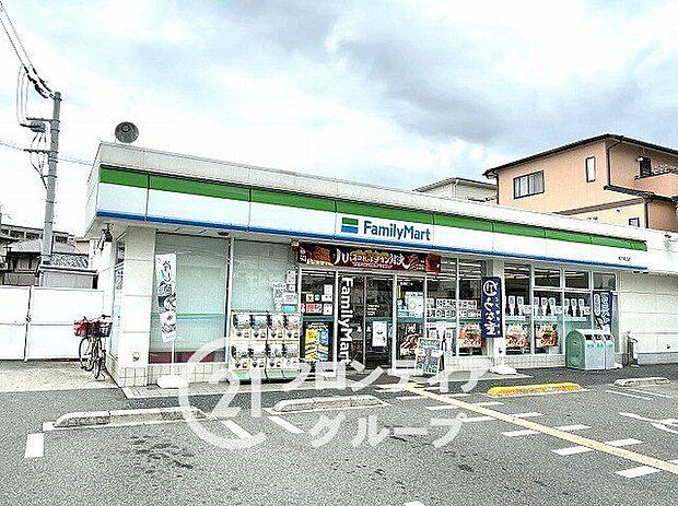 ファミリーマート枚方星丘店（約390m）
