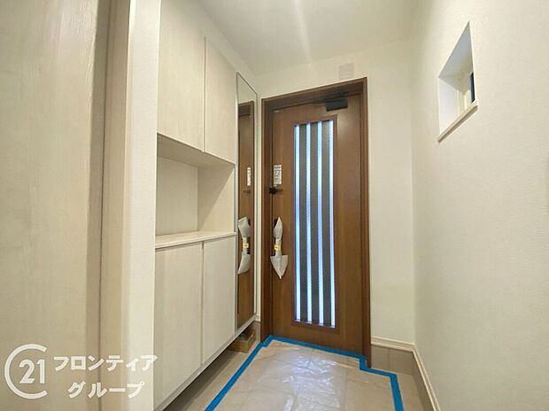 【玄関】多様化する住まいのお悩みを当社へお気軽にご相談下さい