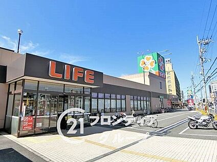 ライフ御殿山店 600m