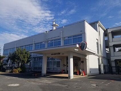 大津市立瀬田小学校 590m