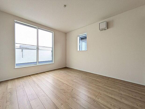 【子供部屋】子ども部屋や寝室に用途多彩な明るい洋室