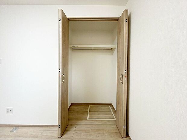 【収納】季節の物などたくさん収納しておける便利なスペースです!