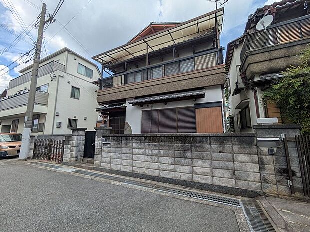 【外観】【解体前／現地写真】充実したアフターサポートで安心！当社は誠実に、丁寧に、お客様一人ひとりに永く安心してお住まいいただけるようなお付き合いをさせていただきます