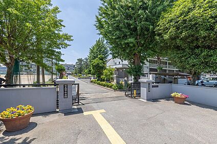 柏市立田中中学校 380m