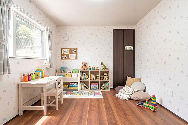 【「自分の部屋ができた！」】お子様の喜ぶ顔が目に浮かぶようです。
（本画像はCGにて家具を配置しております。実際に家具はおかれておりません。）