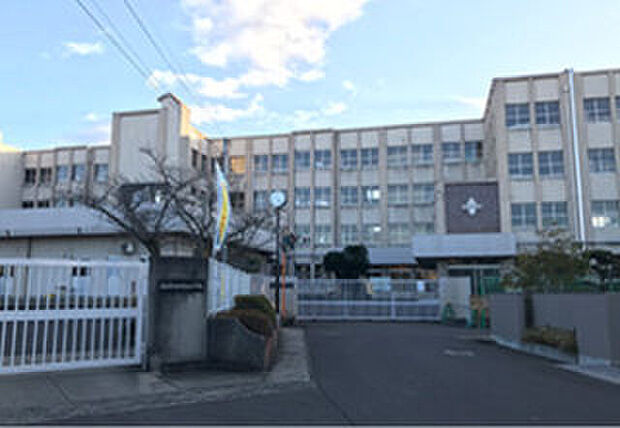 高松市立仏生山小学校