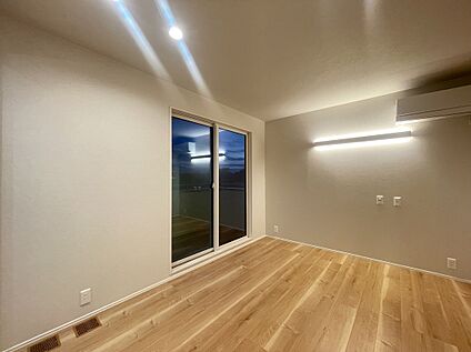 主寝室（4号地）