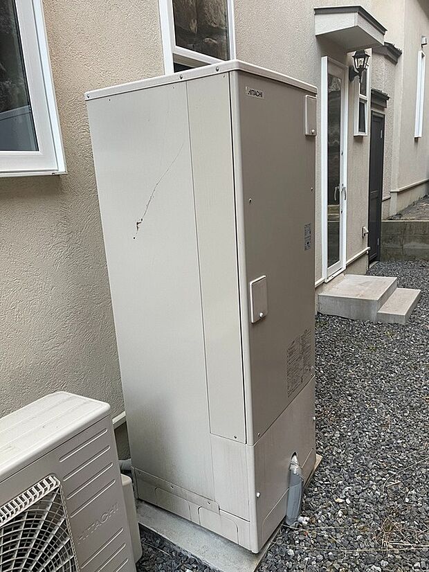 【エコキュート】オール電化で、エコキュートもついています。