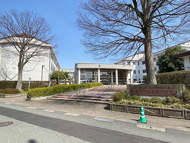 長野市立犀陵中学校(約1,700m)