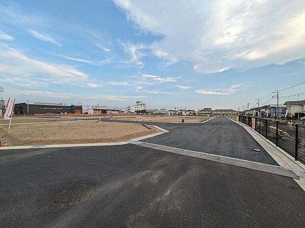 高低差のないので建物配置や駐車場計画もしやすい区画が揃っています。ご要望に合わせて区画のご提案をいたします。