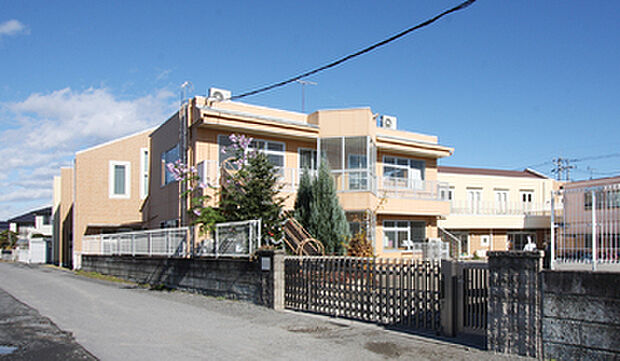 認定こども園 まこと幼稚園：徒歩約7～9分（約540m～690m）
毎日の通園にも無理のない距離です。