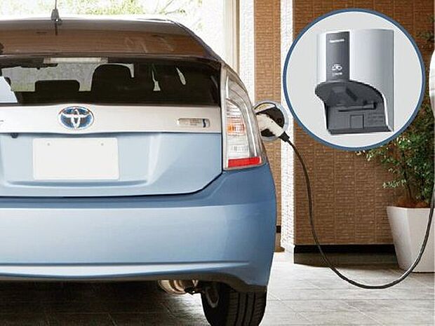 【PHEV・BEV充電コンセント】電気自動車・プラグインハイブリッド車の充電コンセントも標準装備。将来の車の買い替えも安心です。


