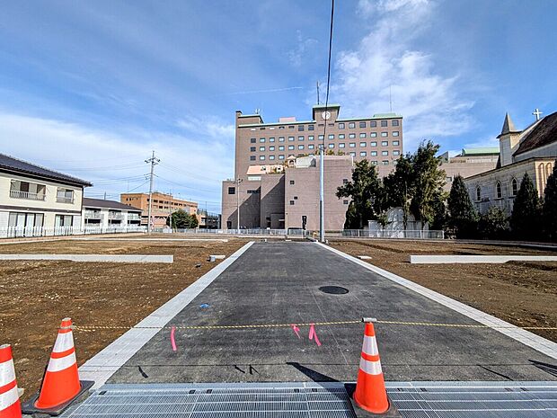 【現地写真】168.22m2(50.88坪)~東日本ホテルの近接地で、水上公園も徒歩5分でお子様と一緒に公園で遊びに行きやすいです。
