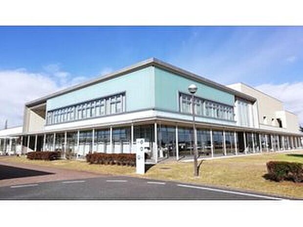 宇都宮市立南図書館（約1,570m）