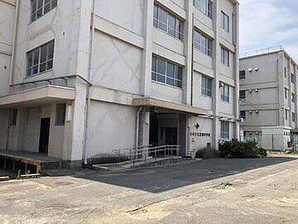 七北田中学校 1600ｍ～1700ｍ(徒歩20分～22分)