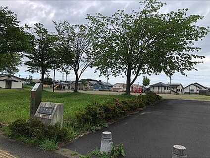 杜乃橋公園 600ｍ～880ｍ(徒歩8分～11分)