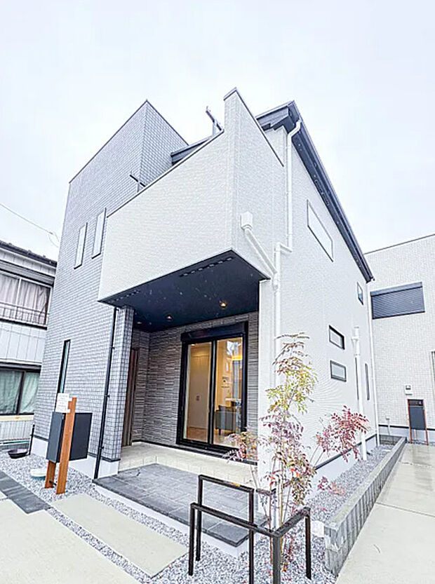 【【外観】】家の良し悪しだけでなく周辺環境も重要なポイント。
