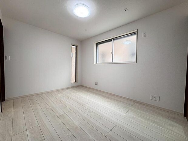 全室ゆとりある設計。お子様が大きくなっても手狭になることなくのびのびと生活頂けます。一人一人の個性溢れるお部屋創りを楽しんで頂けます。