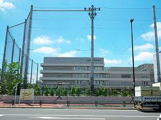 北区立稲付中学校(約1,073m)