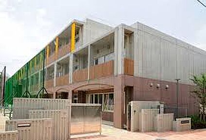 豊島区立西池袋中学校 1380m