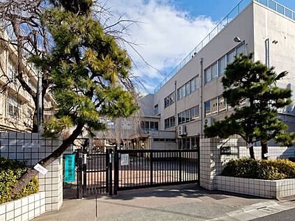 練馬区立練馬東小学校 840m