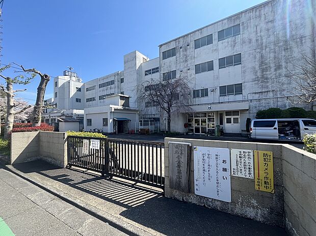 小金井第二中学校（約350m）