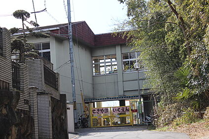 関屋こども園 1831ｍ(徒歩23分)