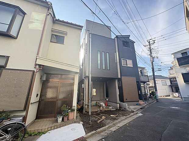 ≪見学予約可能!≫
利便性抜群の立地♪