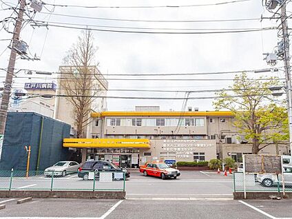 江戸川病院 2100m (徒歩27分／車で5分)
