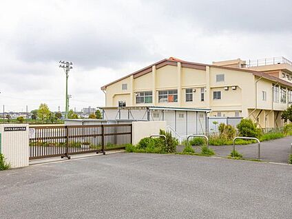 市川市立東国分中学校 1500ｍ(徒歩19分)