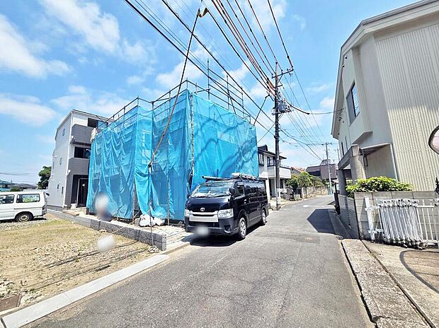 【前面道路含む現地写真】≪見学予約ができます！≫小学校まで徒歩6分！中学校まで徒歩5分！ヤマイチ小岩店まで徒歩5分！家族みんなが暮らしやすいエリア♪