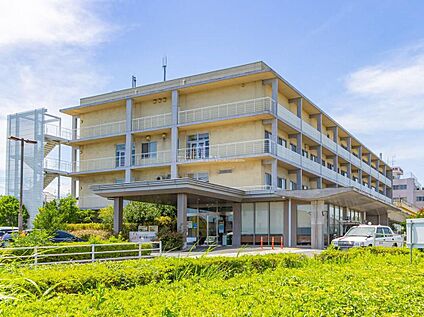愛友会三郷中央総合病院 450m(徒歩6分)