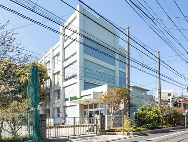 江戸川区立小岩第二中学校（約750m）