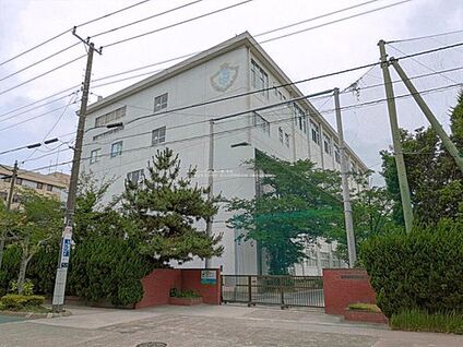 市川市立第七中学校 600ｍ(徒歩8分)