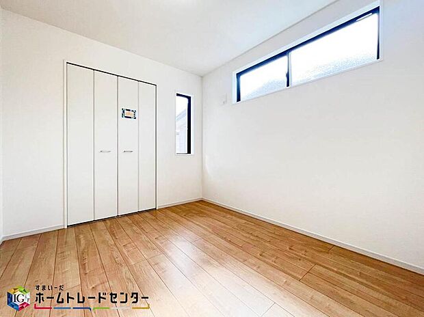 マンションと違い部屋数が多いのが戸建てのメリットです。ご家族が増えたことで手狭に感じていた住まいも戸建てでは各居室プライバシーを保つことができます。住まいにゆとりが生まれ心もリラックスできます♪